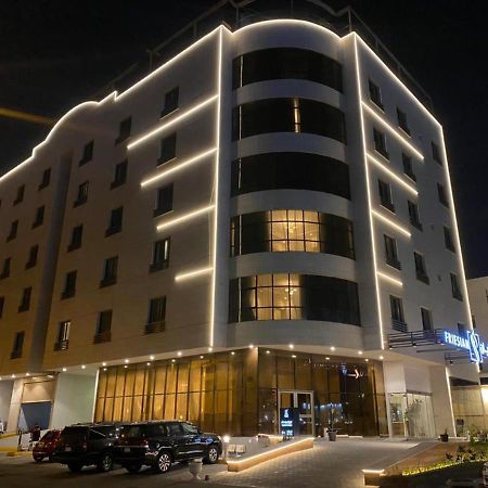 Friesian Hotel Suites DDjeddah Extérieur photo