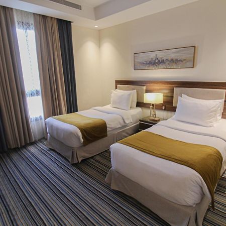 Friesian Hotel Suites DDjeddah Extérieur photo