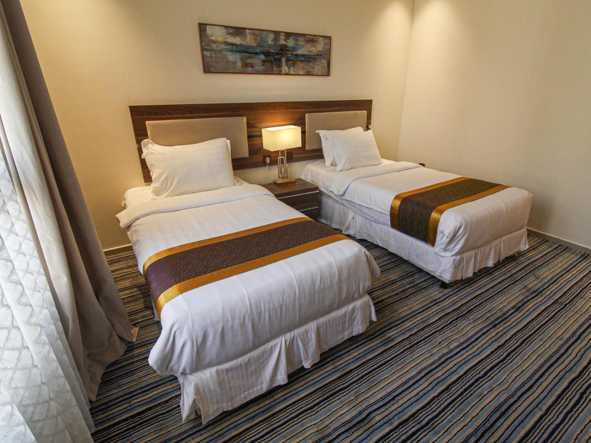 Friesian Hotel Suites DDjeddah Extérieur photo