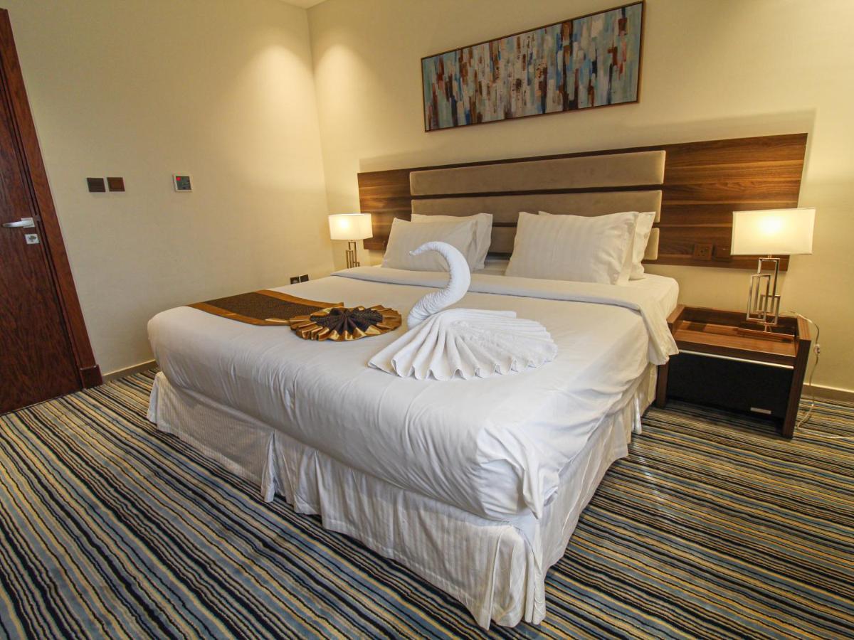Friesian Hotel Suites DDjeddah Extérieur photo