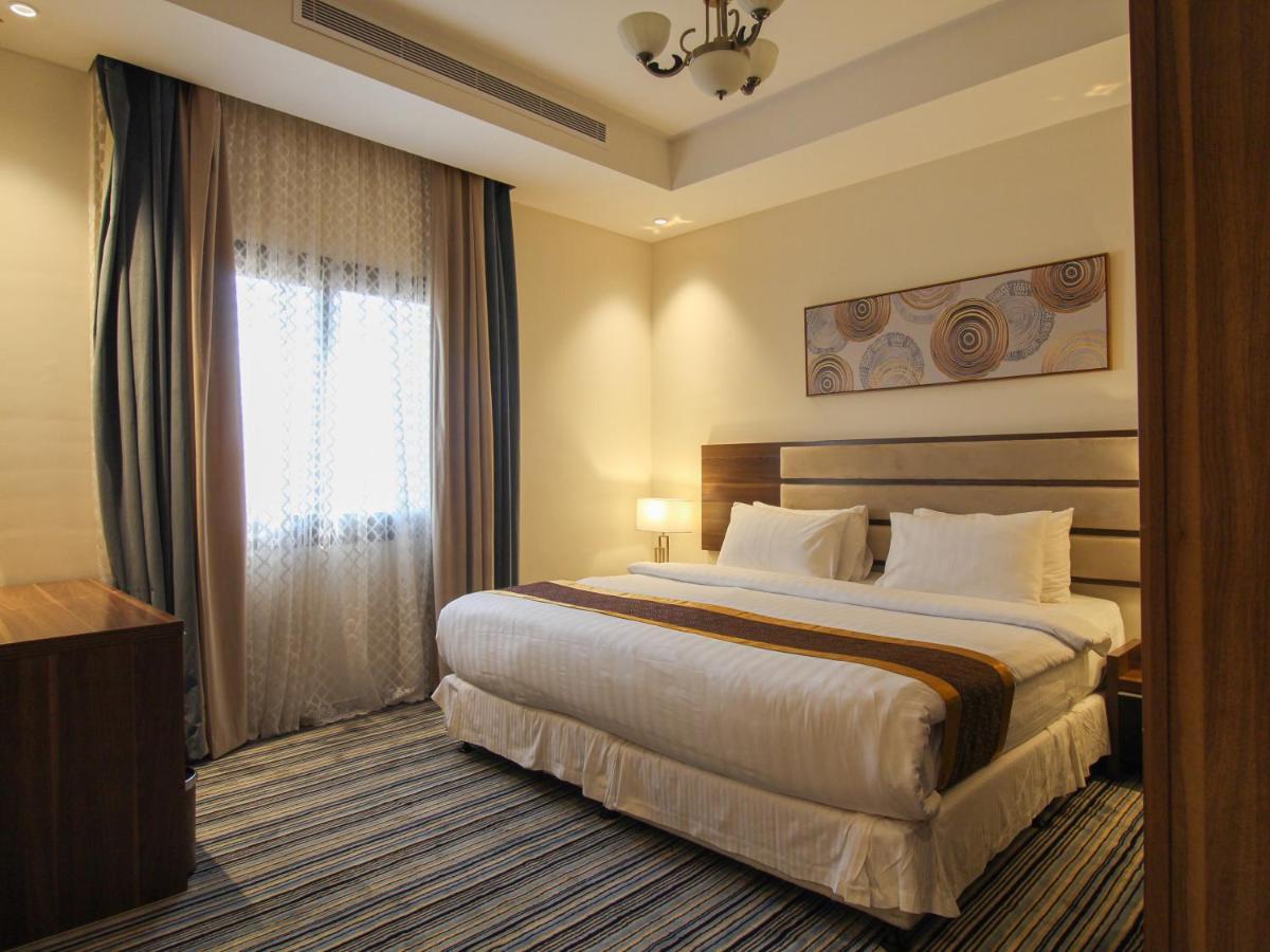 Friesian Hotel Suites DDjeddah Extérieur photo
