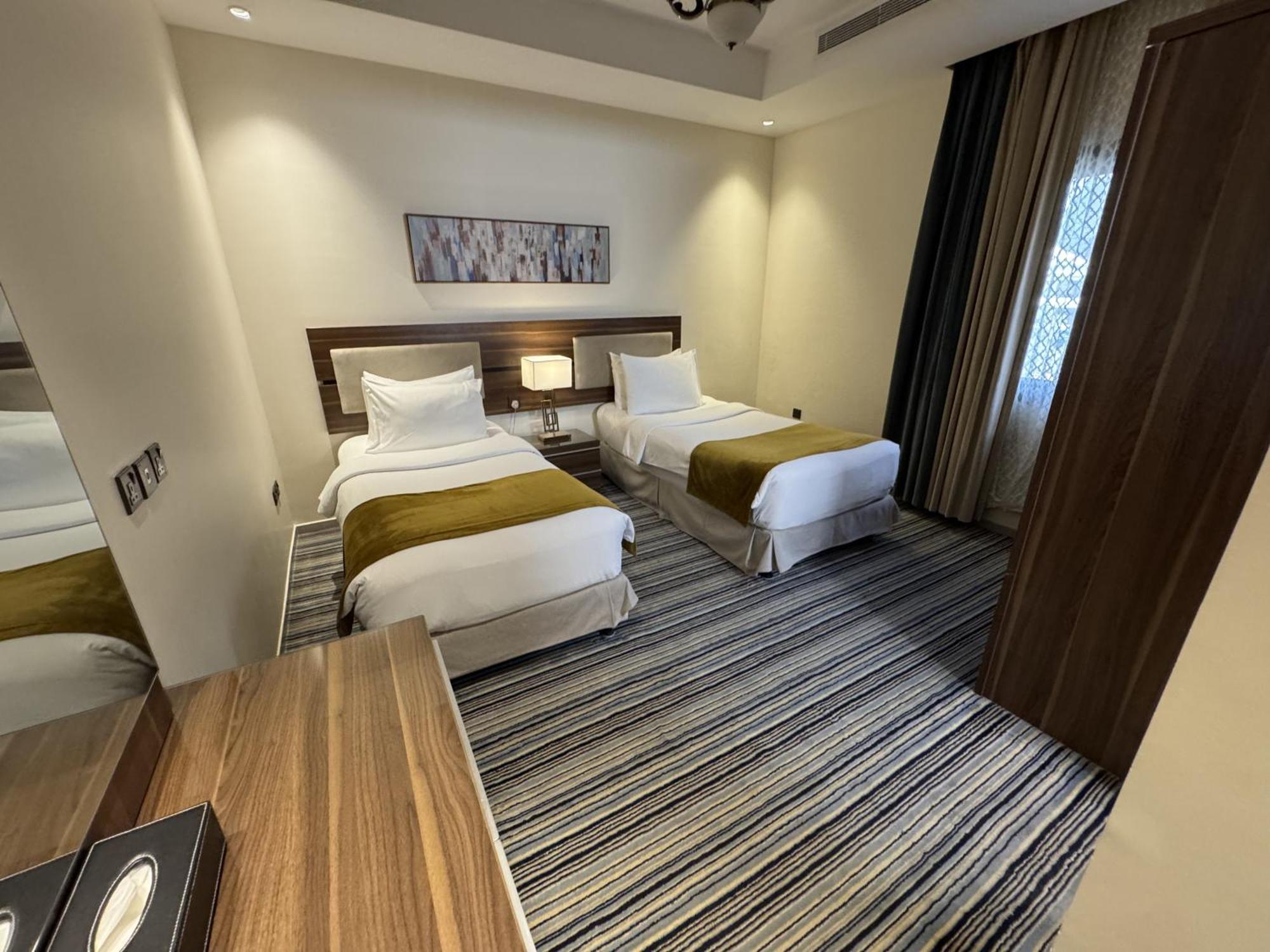 Friesian Hotel Suites DDjeddah Extérieur photo
