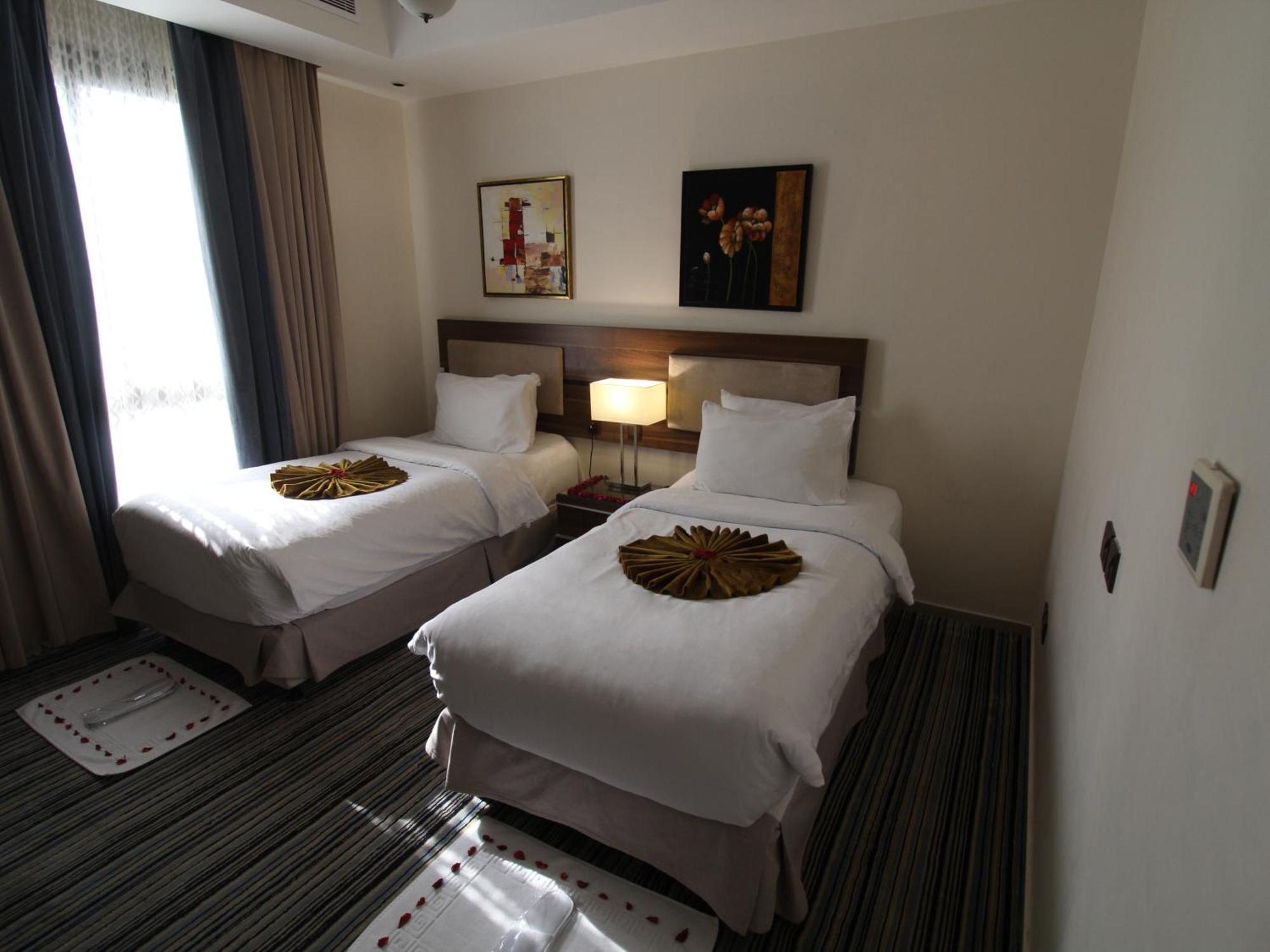 Friesian Hotel Suites DDjeddah Extérieur photo
